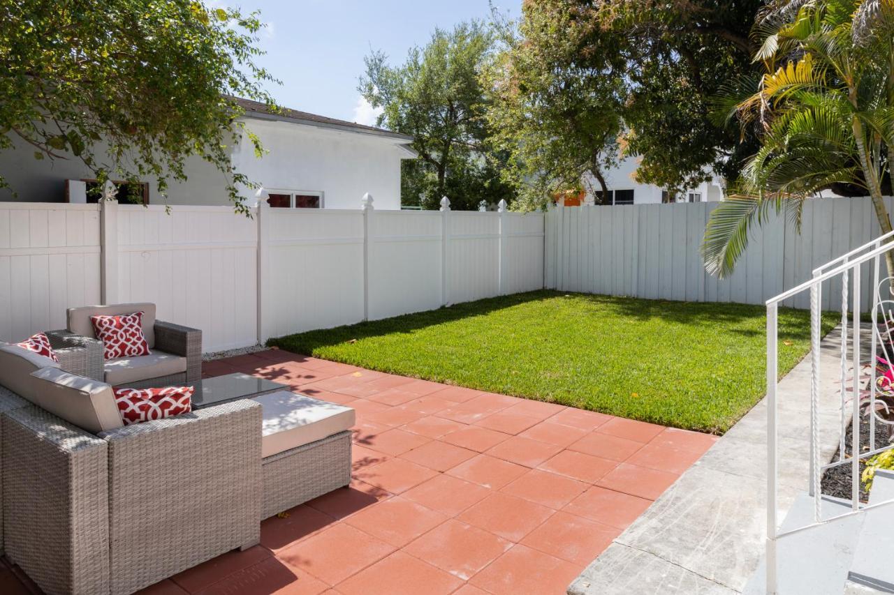 Beautiful Casita With King Bed And Private Patio Close To Calle 8, Mia Airport, Coral Gables Маямі Екстер'єр фото